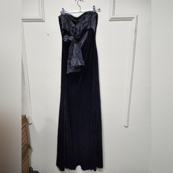 Lulus Mesmerizing Elegance Black Velvet Strapless Backless Maxi Dress S Wedding - Picture 7 of 8